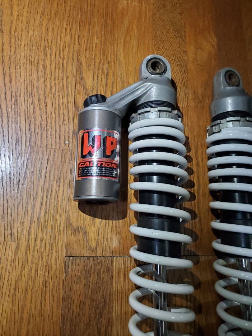 gs400 当時物ホワイトパワーリアサス