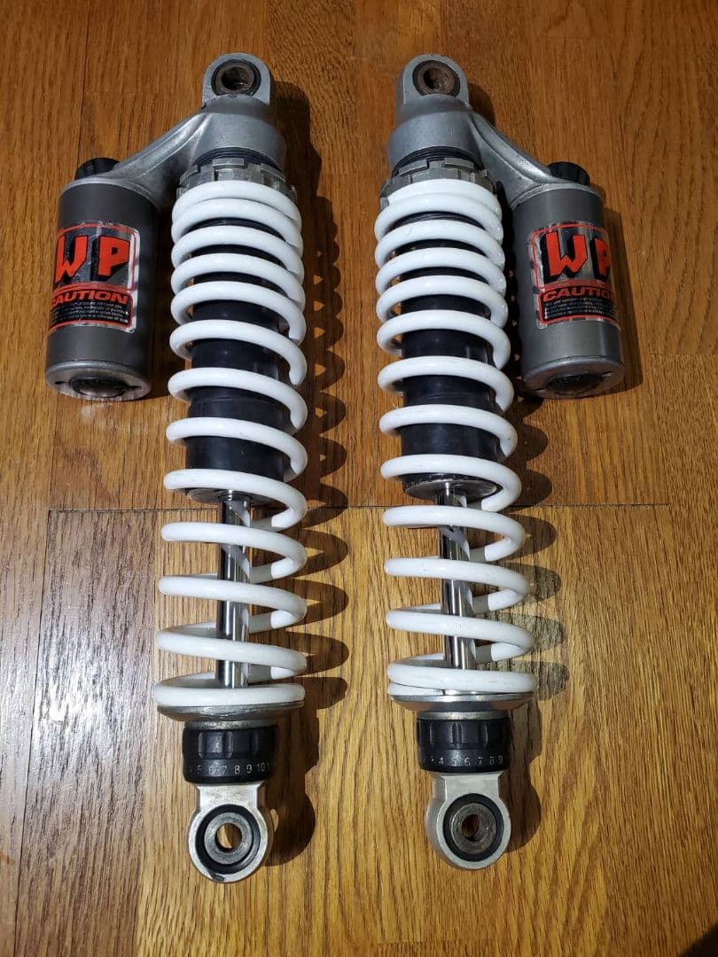 gs400 当時物ホワイトパワーリアサス