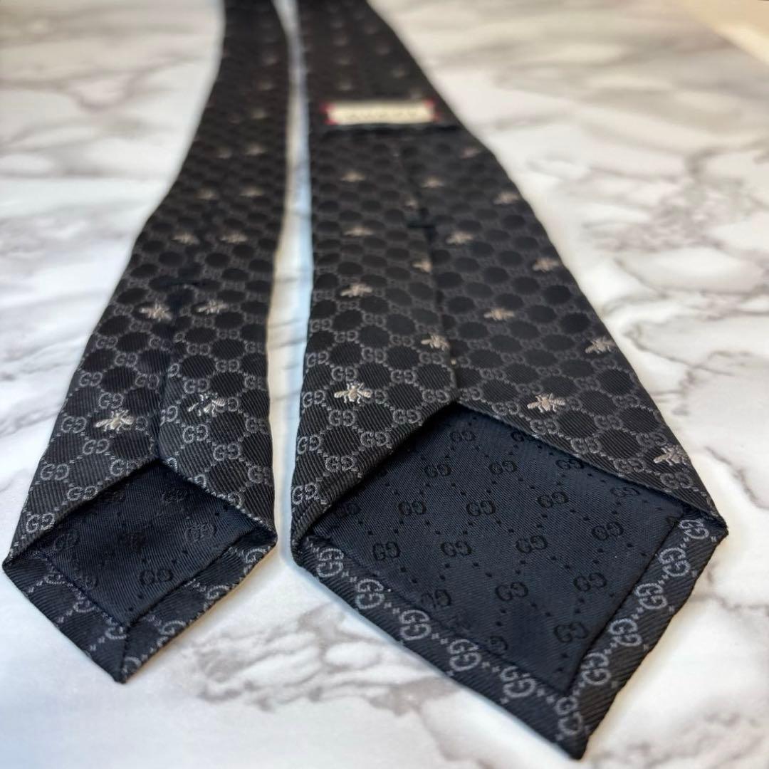 【現行タグ✨】GUCCI ネクタイ　GG 蜂　ビー　ブラック　黒　刺繍　シルバー