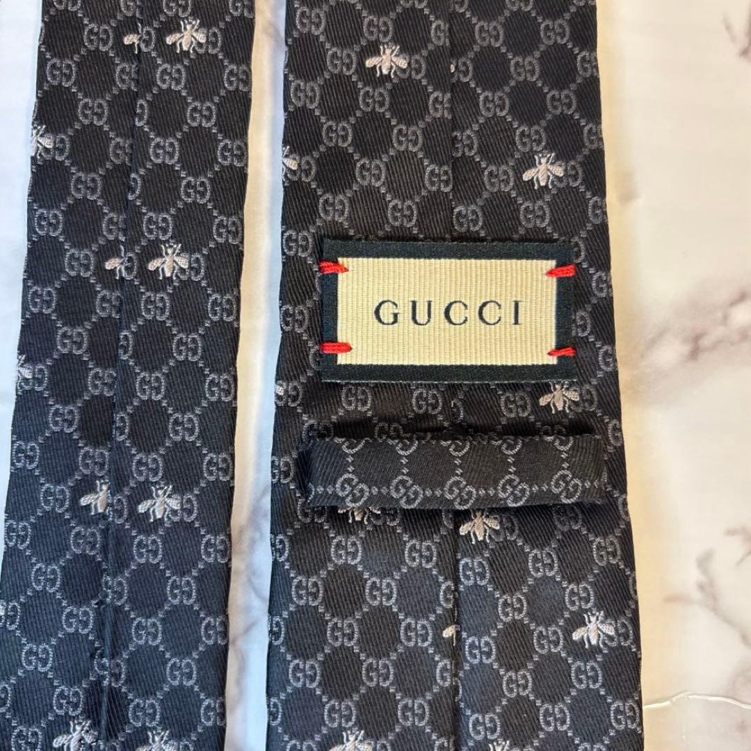 【現行タグ✨】GUCCI ネクタイ　GG 蜂　ビー　ブラック　黒　刺繍　シルバー