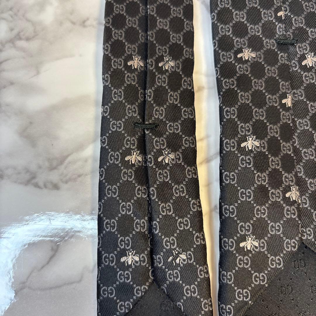 【現行タグ✨】GUCCI ネクタイ　GG 蜂　ビー　ブラック　黒　刺繍　シルバー