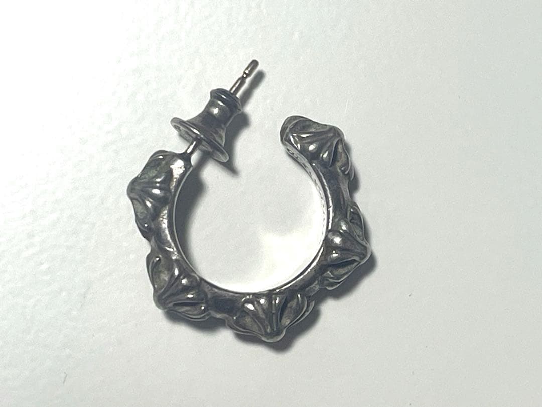 正品クロームハーツピアスシルバー925片耳用(ポーチ付き)