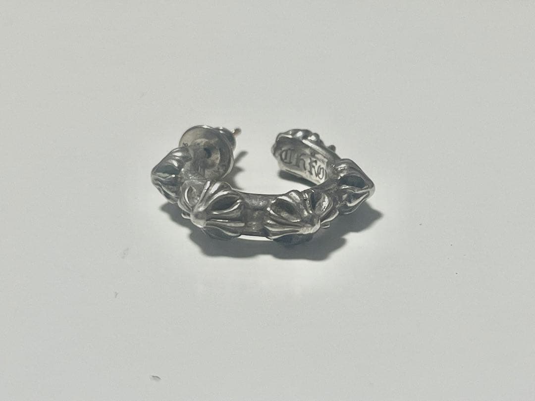 正品クロームハーツピアスシルバー925片耳用(ポーチ付き)