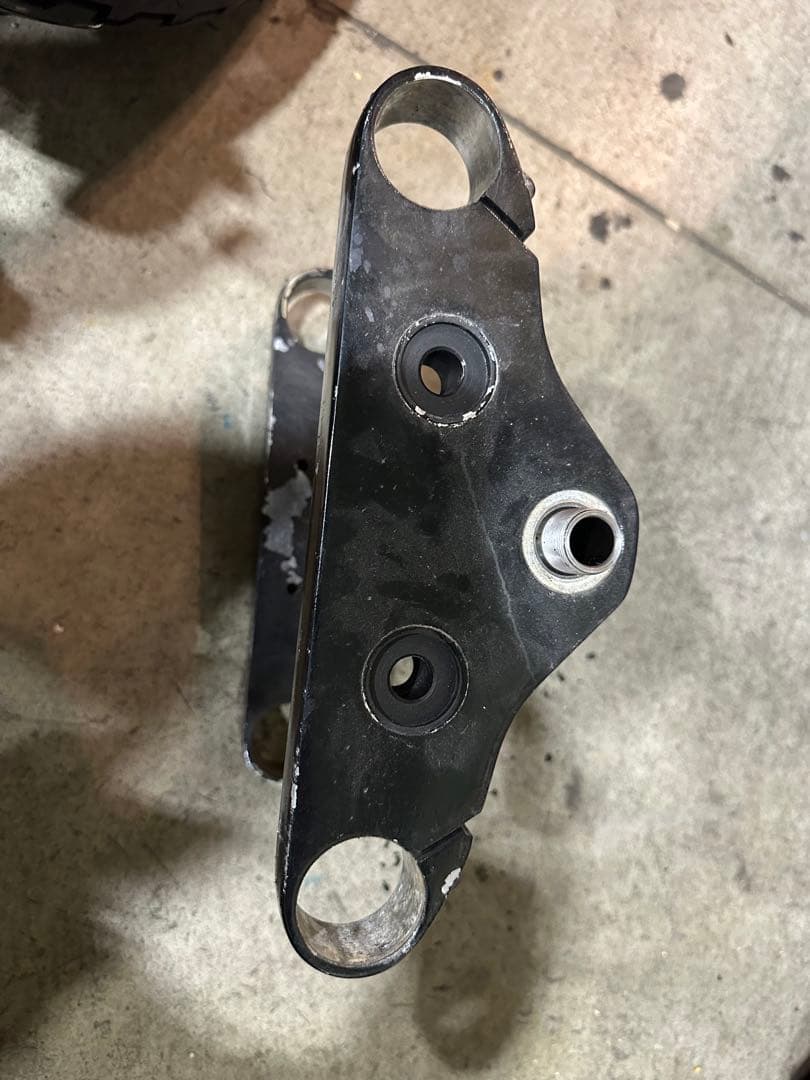 ヤマハ　ドラッグスター400 純正品　トリプルツリー　曲がりなし