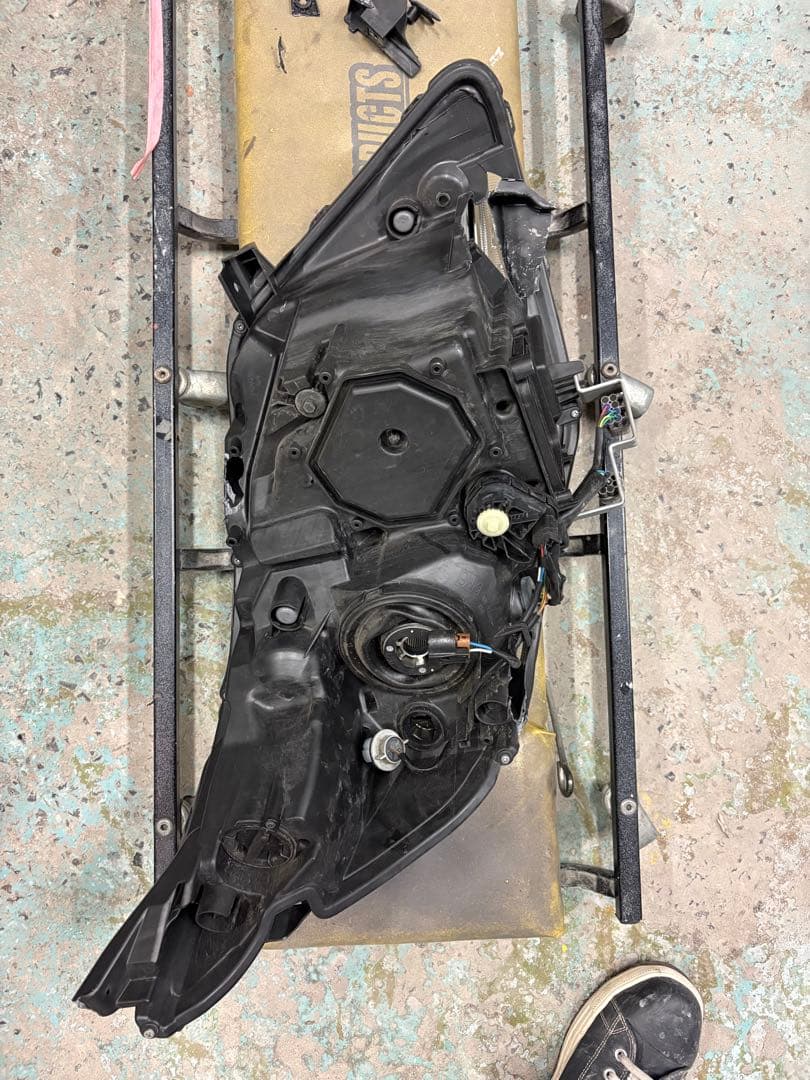 80ヴォクシー ヘッドライト