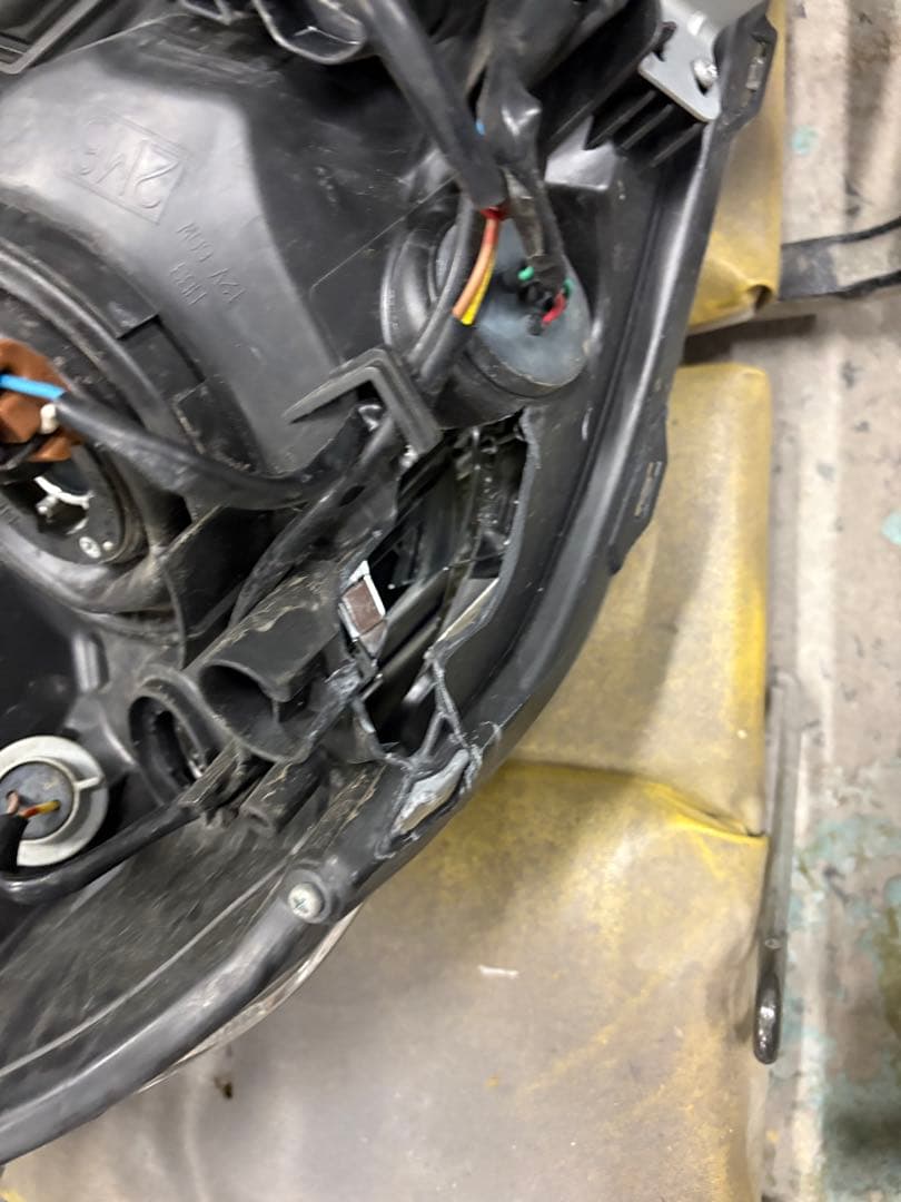 80ヴォクシー ヘッドライト