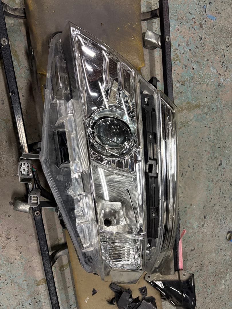 80ヴォクシー ヘッドライト