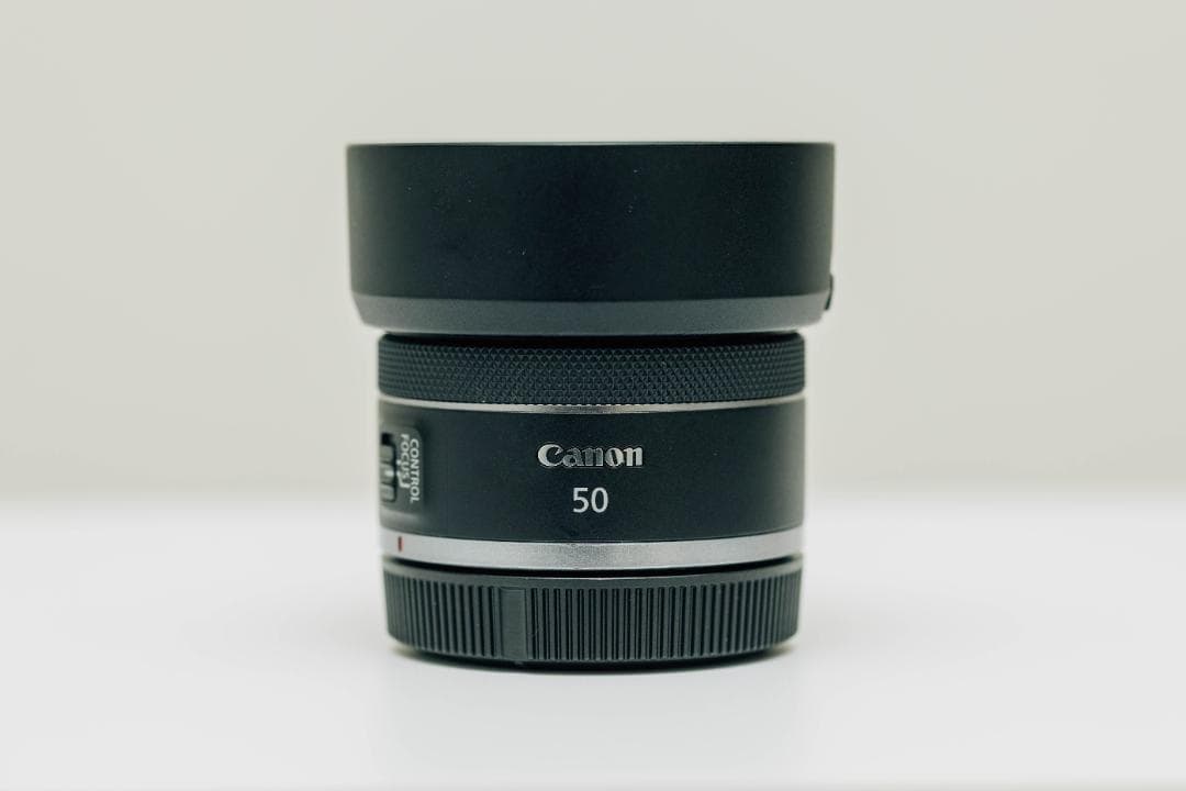 Canon RF50mm F1.8 STM / 純正フード、フィルター付