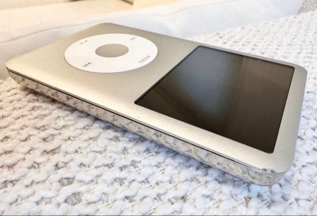 美品 iPod classic 120GB アイポッド シルバー 新品バッテリー