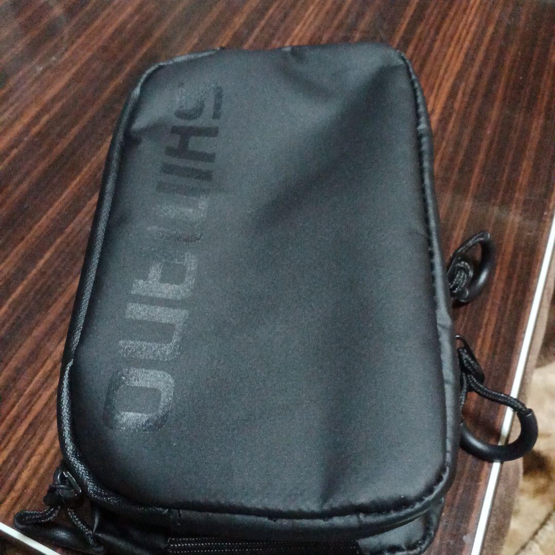 シマノのライトベスト+ターポリンポーチ