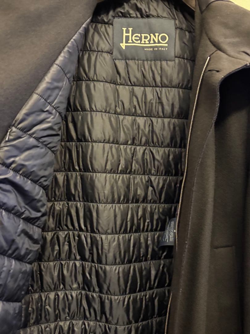 【値下げ中】ヘルノ　コート　46サイズ