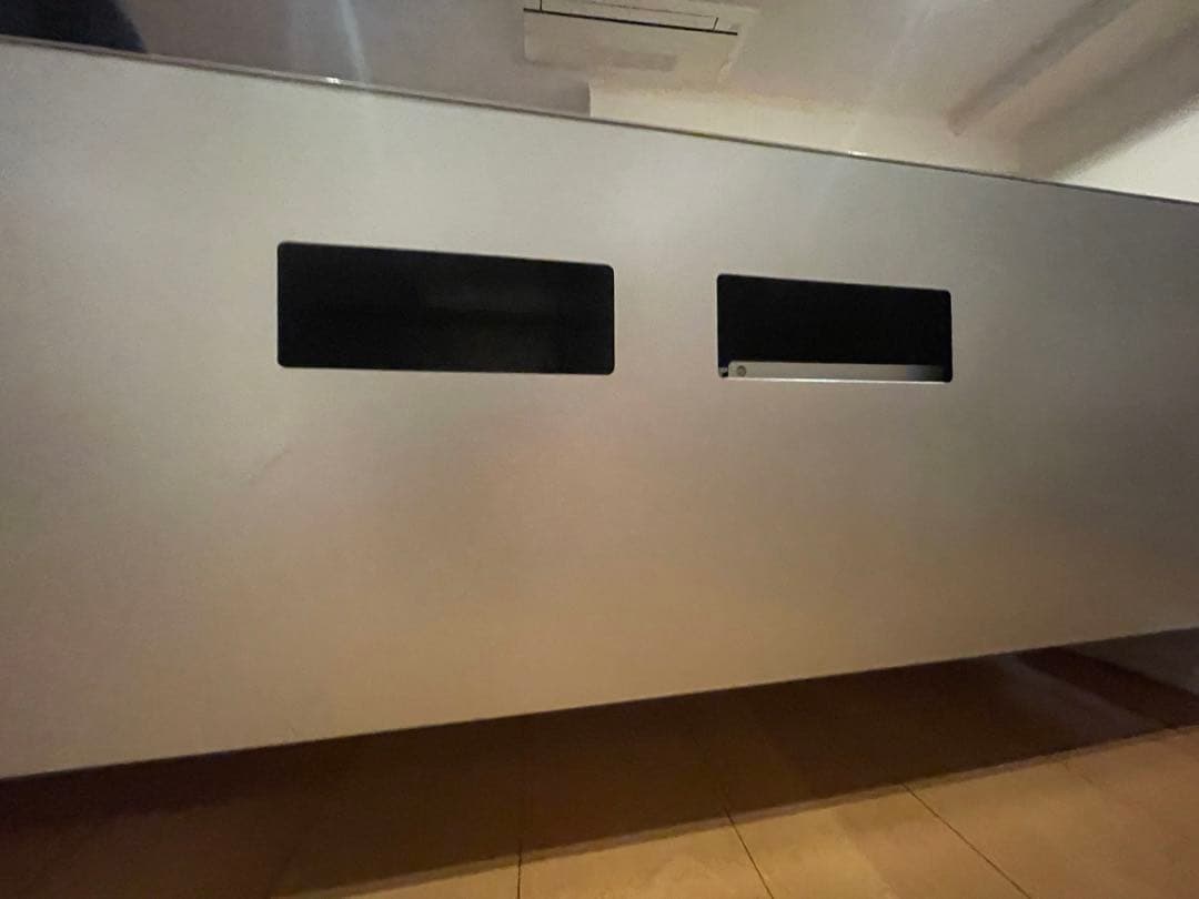 カッシーナイクスシー　Cassina LOTUS シアターボード