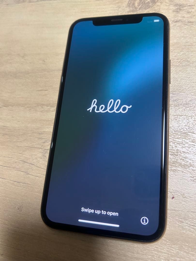 ク*ロ様 《美品》iPhone11pro 本体 256GB ゴールド