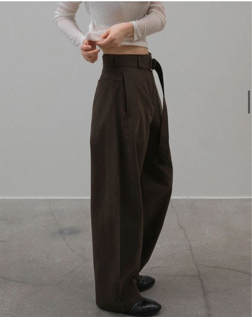 <ohtoro> Belted Curved Pantsブラウンベルト付き