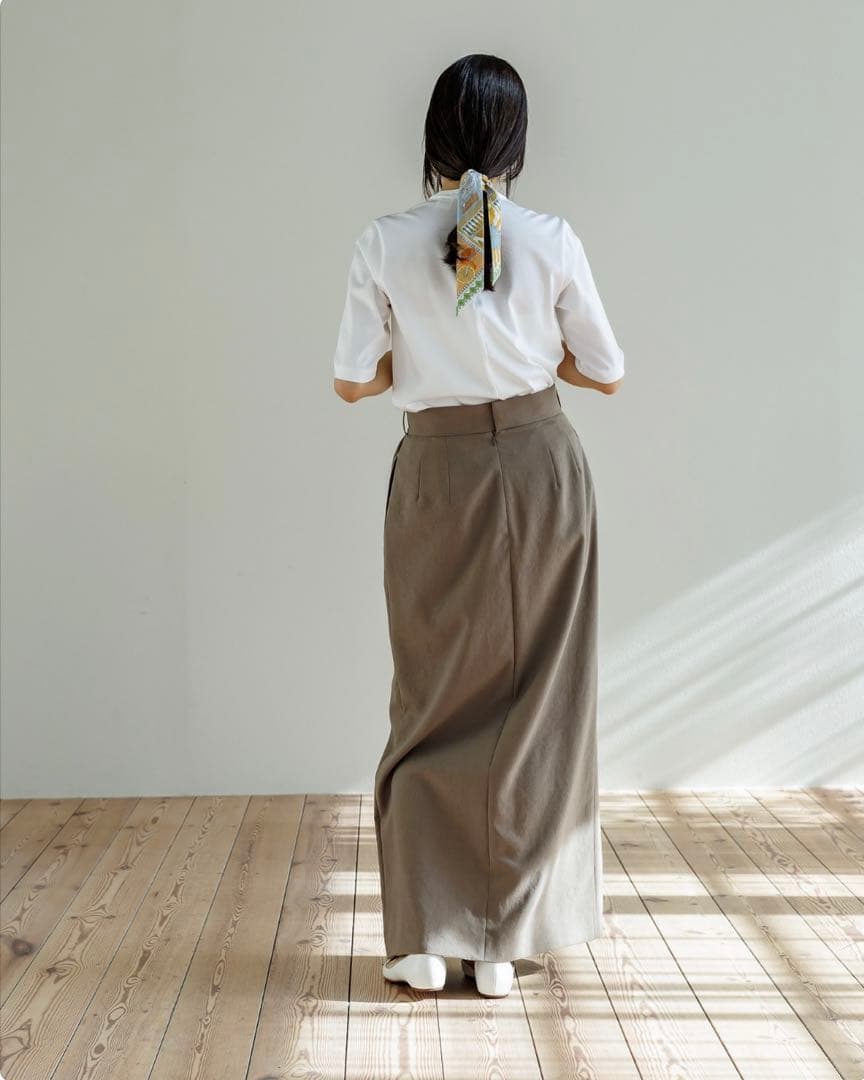 deres デレス first class Tシャツ 半袖 白