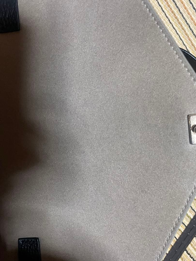 フルラ ショルダーバッグ ダフネ レザー アーチロゴ