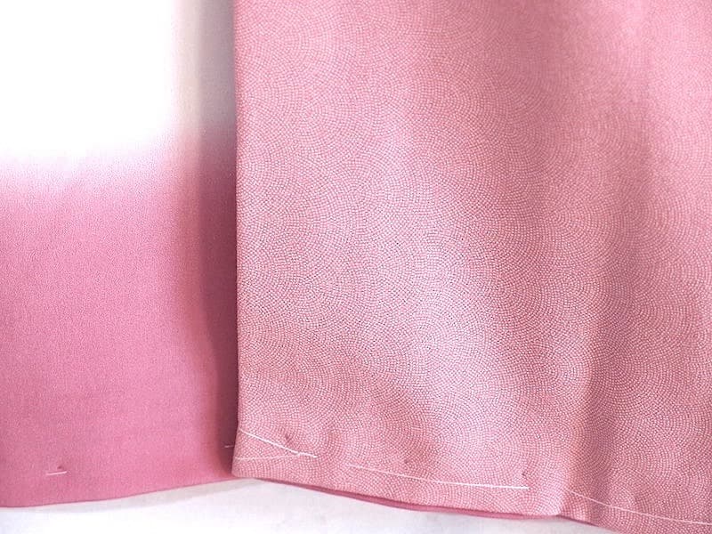 未使用　彫刻伊勢型　超極鮫江戸小紋（華やか薄桃）正絹美品　逸品