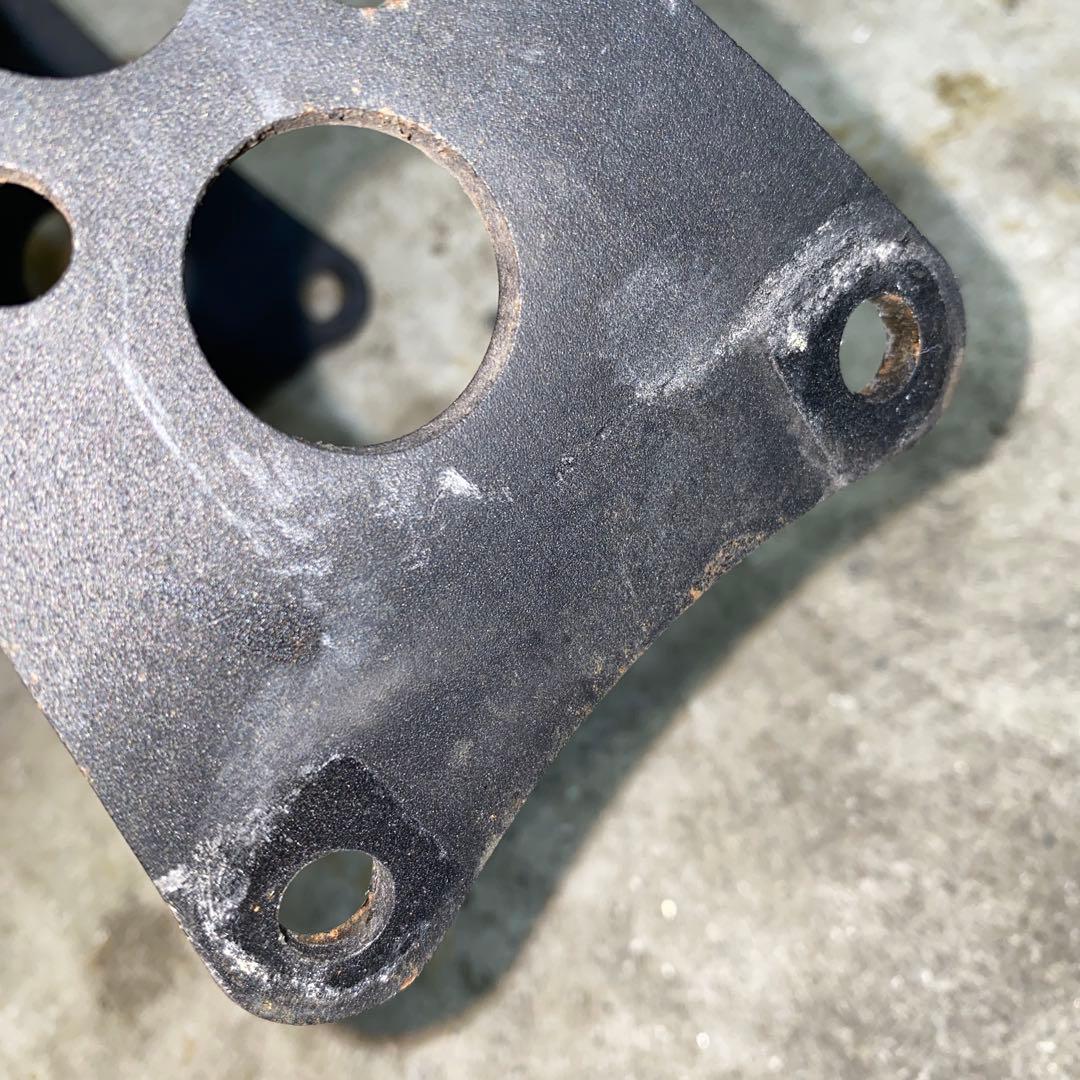 ローランドサンズデザイン　エボ・ソフティル用フェンダーブレース