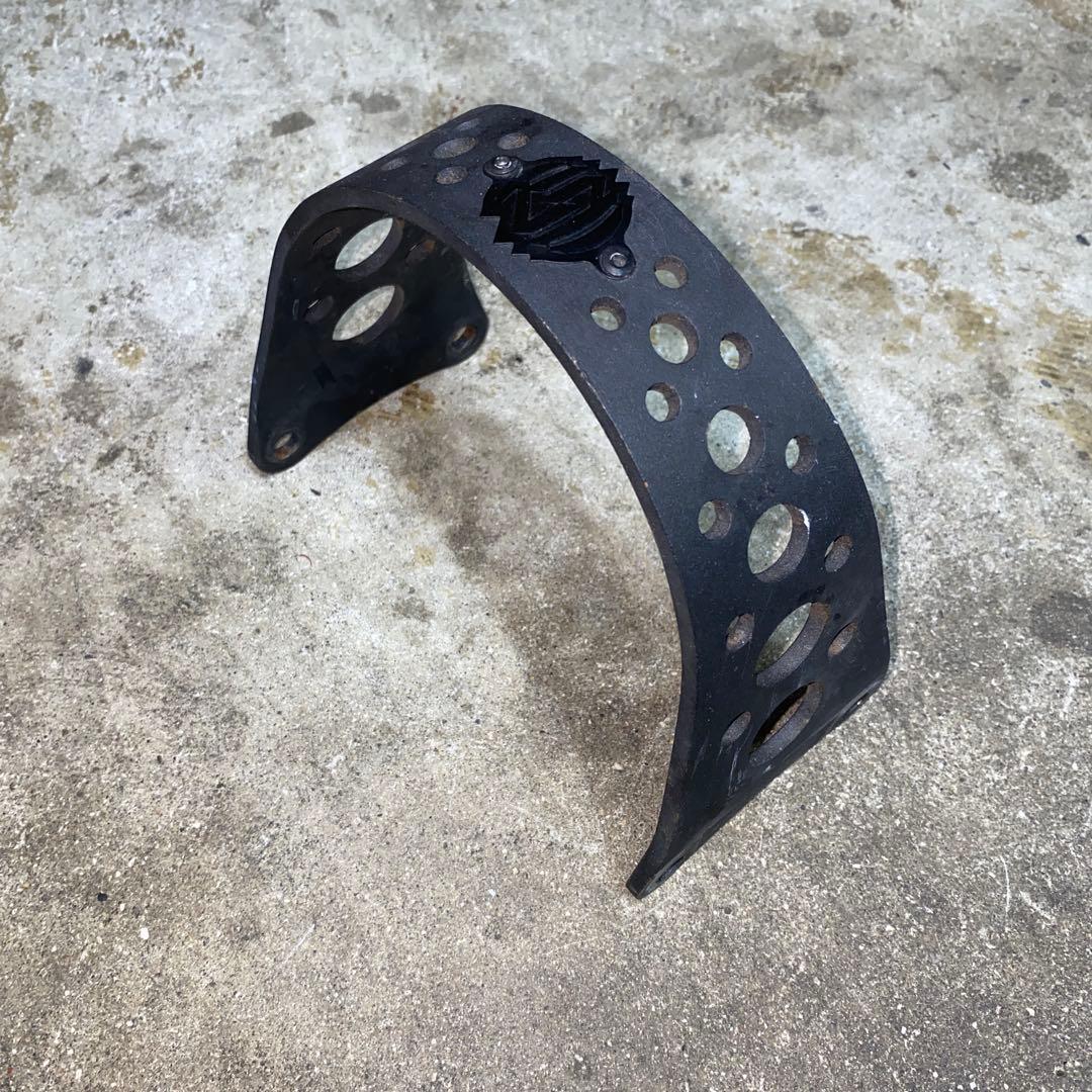 ローランドサンズデザイン　エボ・ソフティル用フェンダーブレース