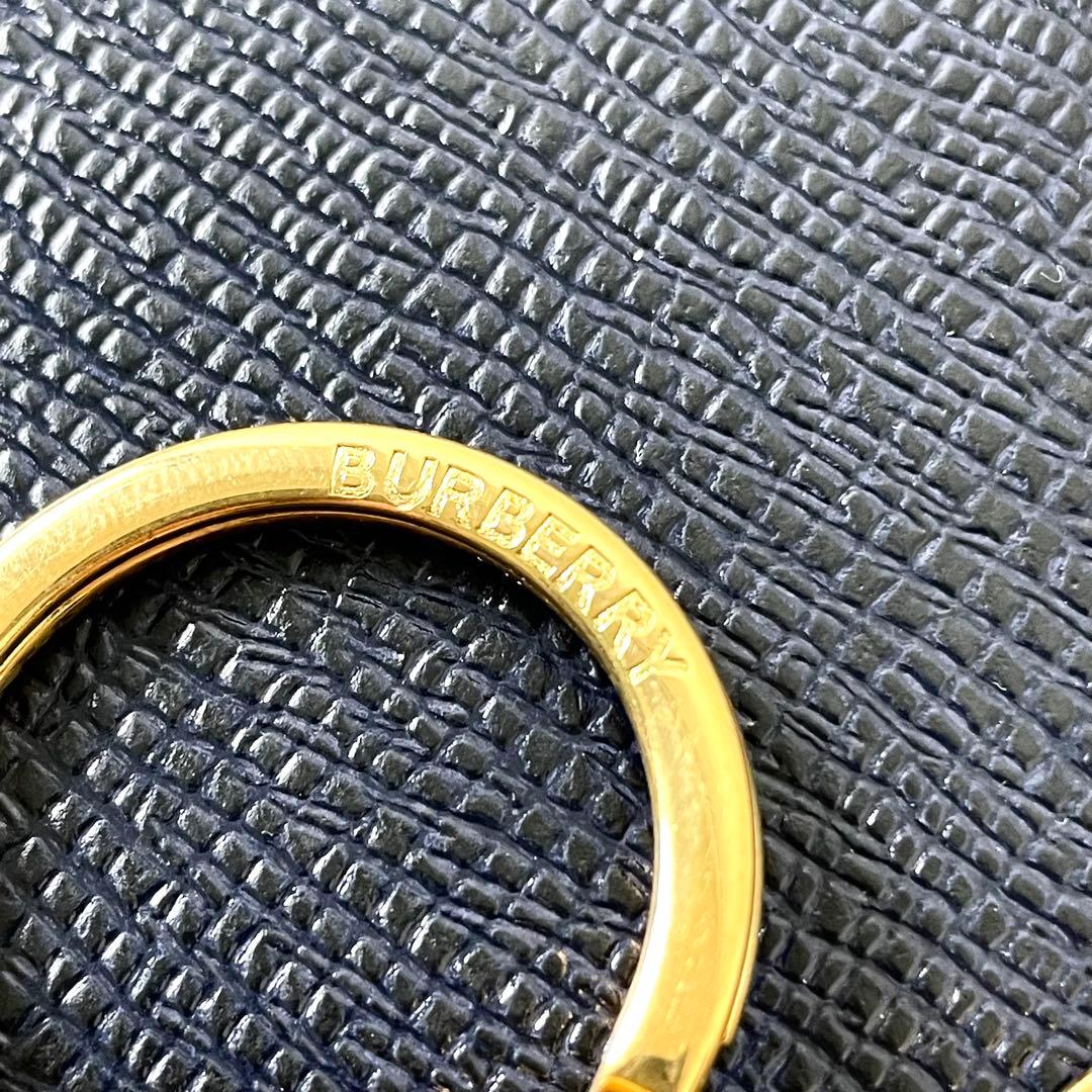 バーバリー　BURBERRY キーホルダーTB キーリング　ゴールド　チャーム
