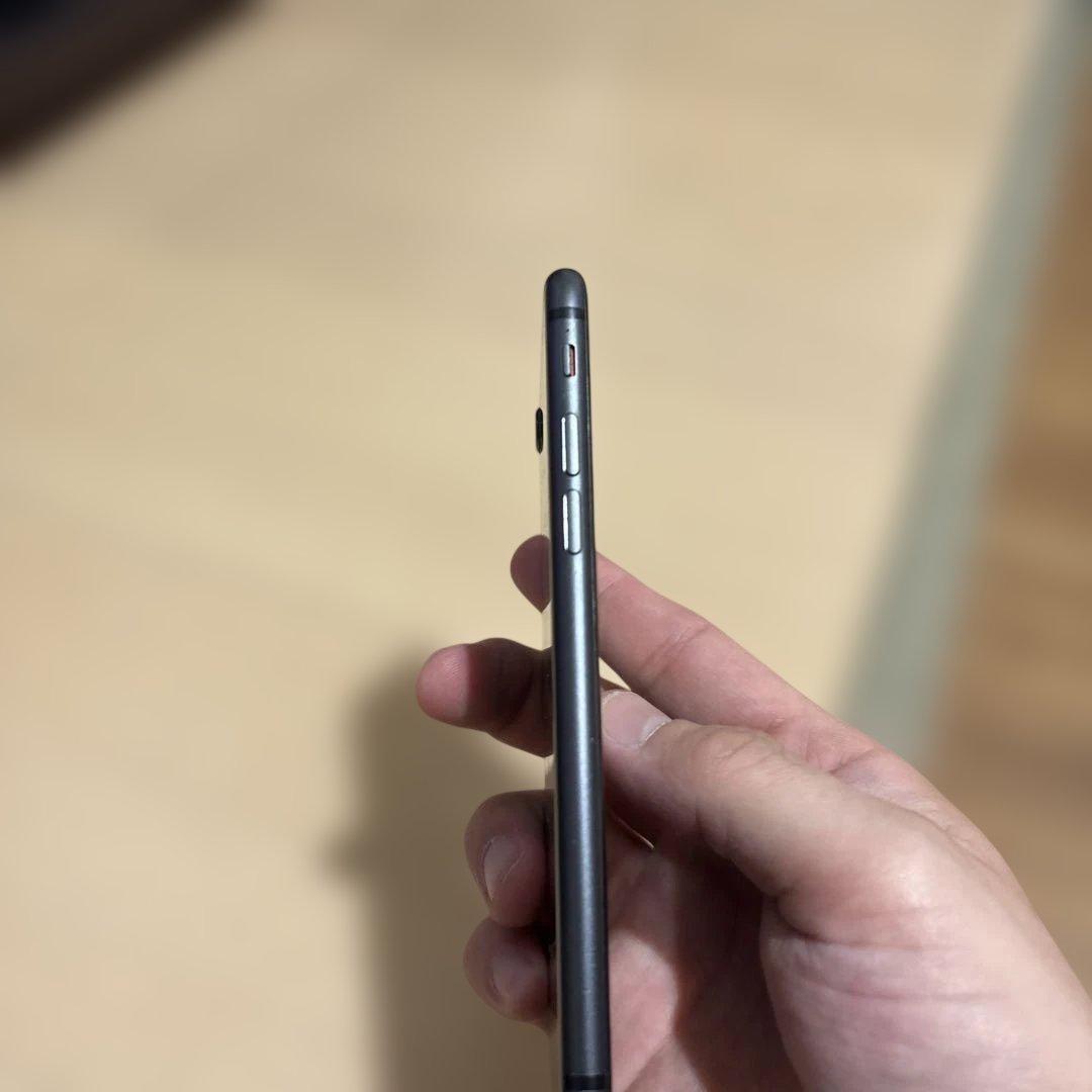 ■箱あり｜SIMフリー■ iPhone8 ブラック 64G