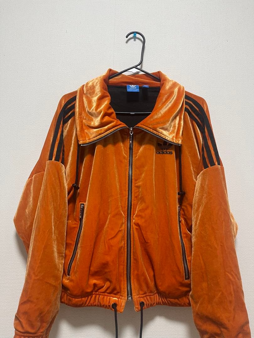 adidas ベロア ジャージ オレンジ トラックジャケット オレンジ