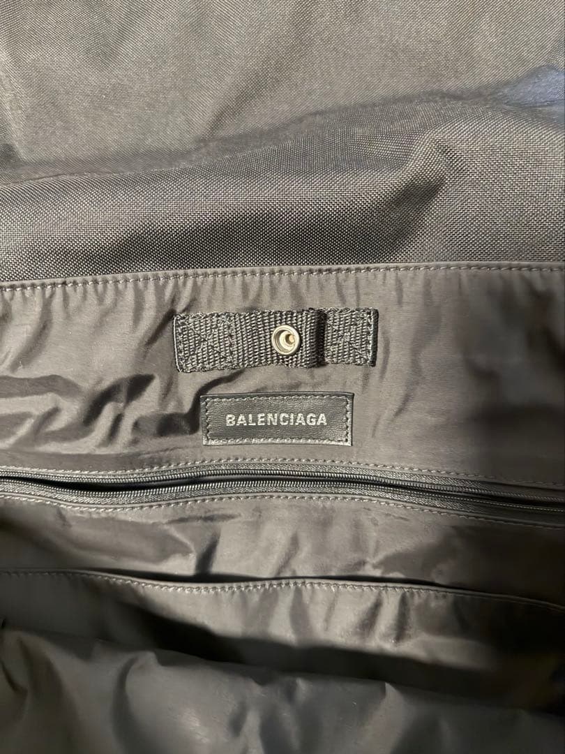 【美品】BALENCIAGA ARMY メッセンジャーバッグ ブラック