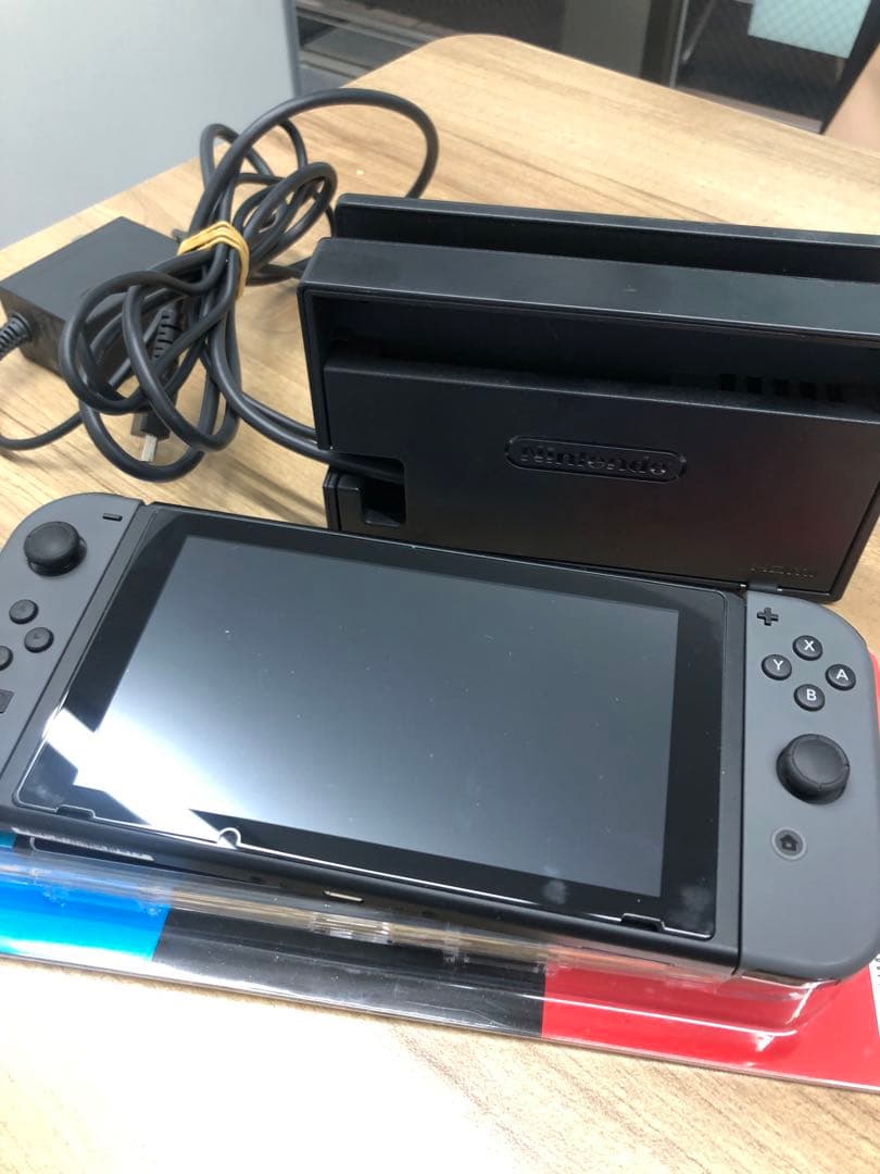 美品！ 任天堂 Switch 箱無し