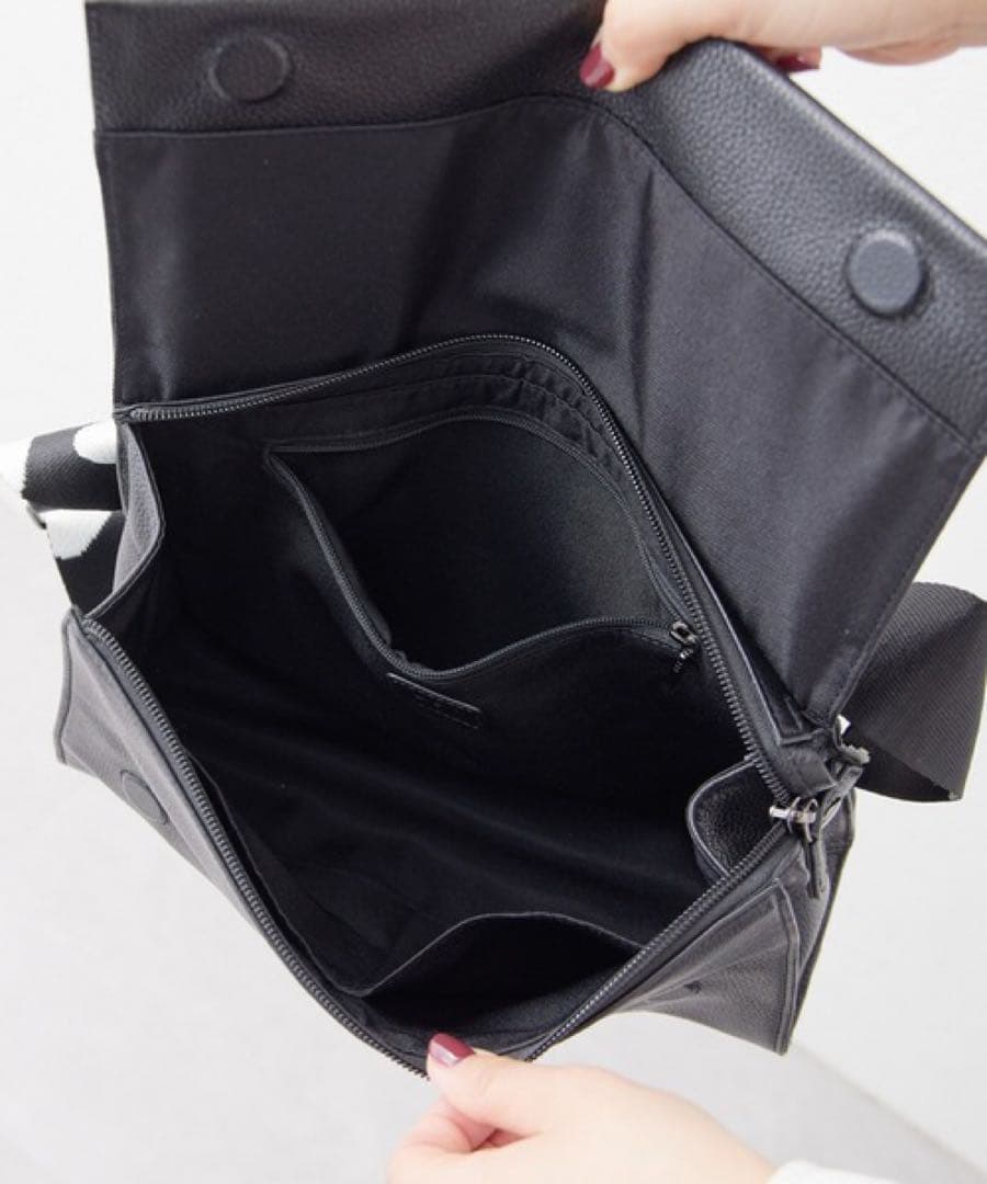 バッグ ear PAPPILLONNER