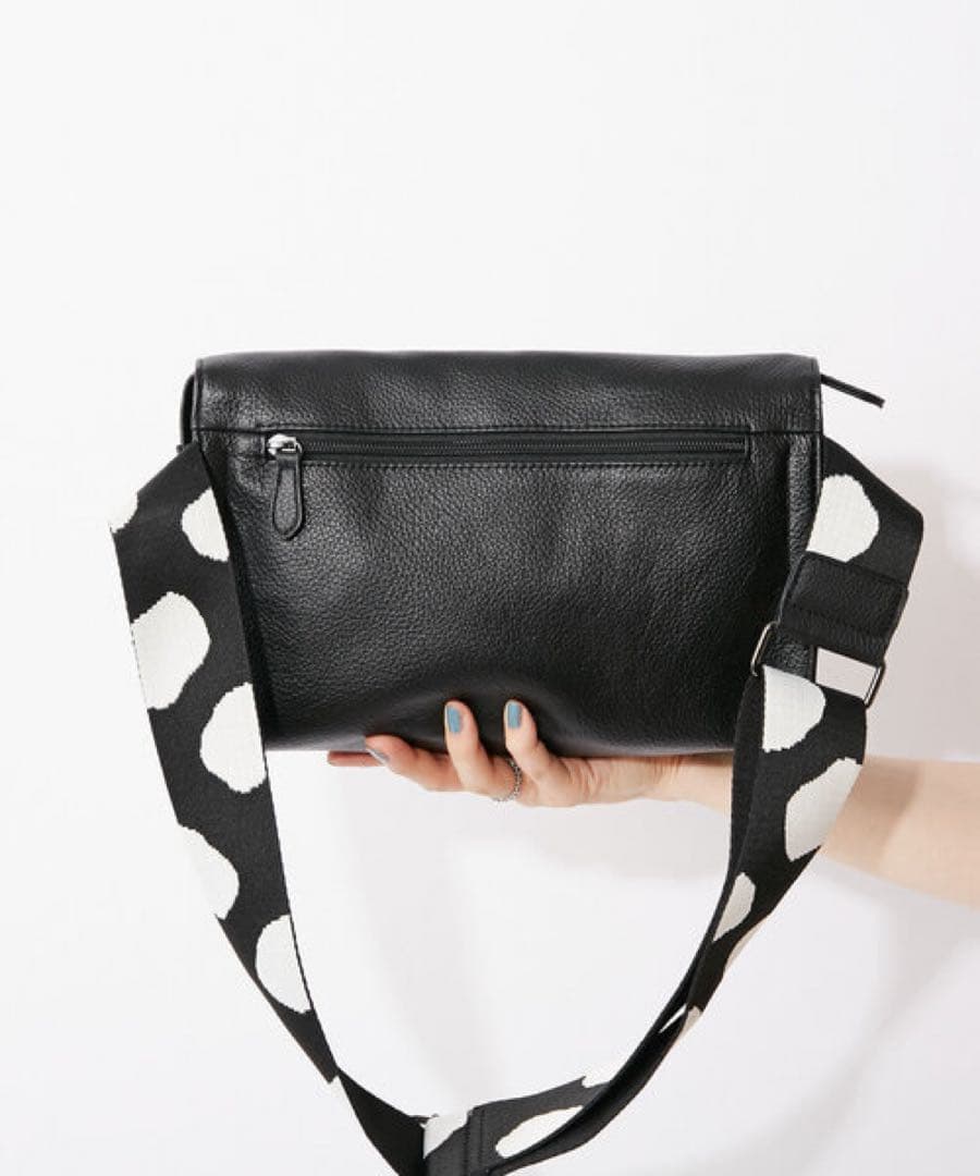 バッグ ear PAPPILLONNER