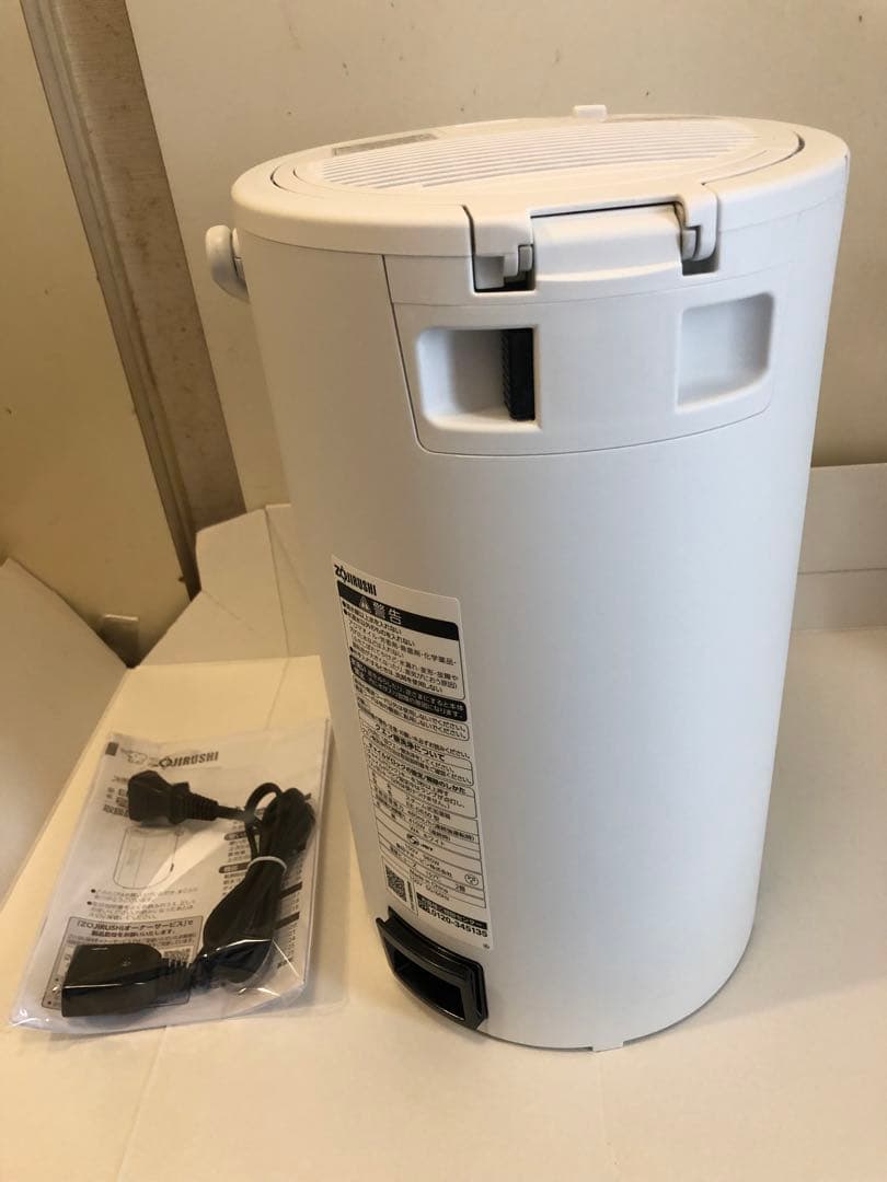 未使用　象印 スチーム式加湿器 EE-DE50-WA ホワイト