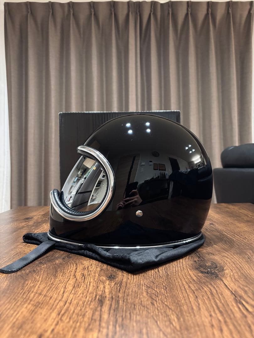 【NoBudz】スペースヘルメット ブラック　オーシャンビートル