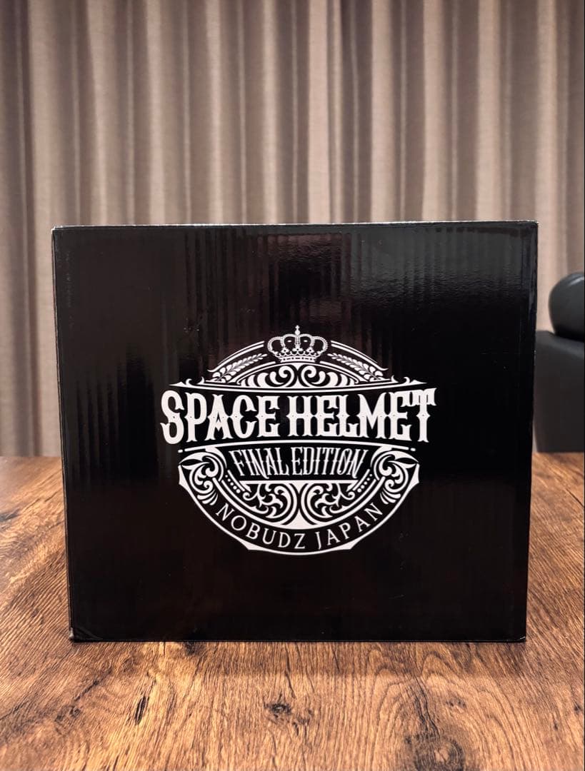 【NoBudz】スペースヘルメット ブラック　オーシャンビートル