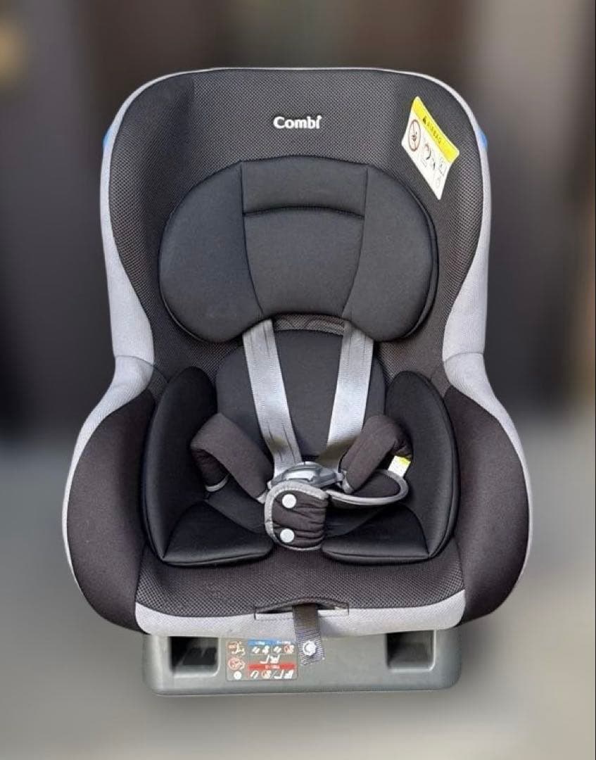 Combi チャイルドシート　ウィゴー　LYF-375
