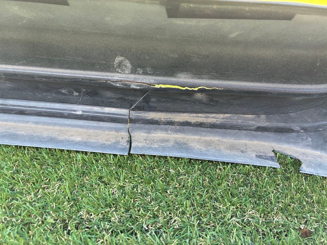 【絶版】ヴォクシー80前期 モデリスタフロントスポイラー ひび割れあり