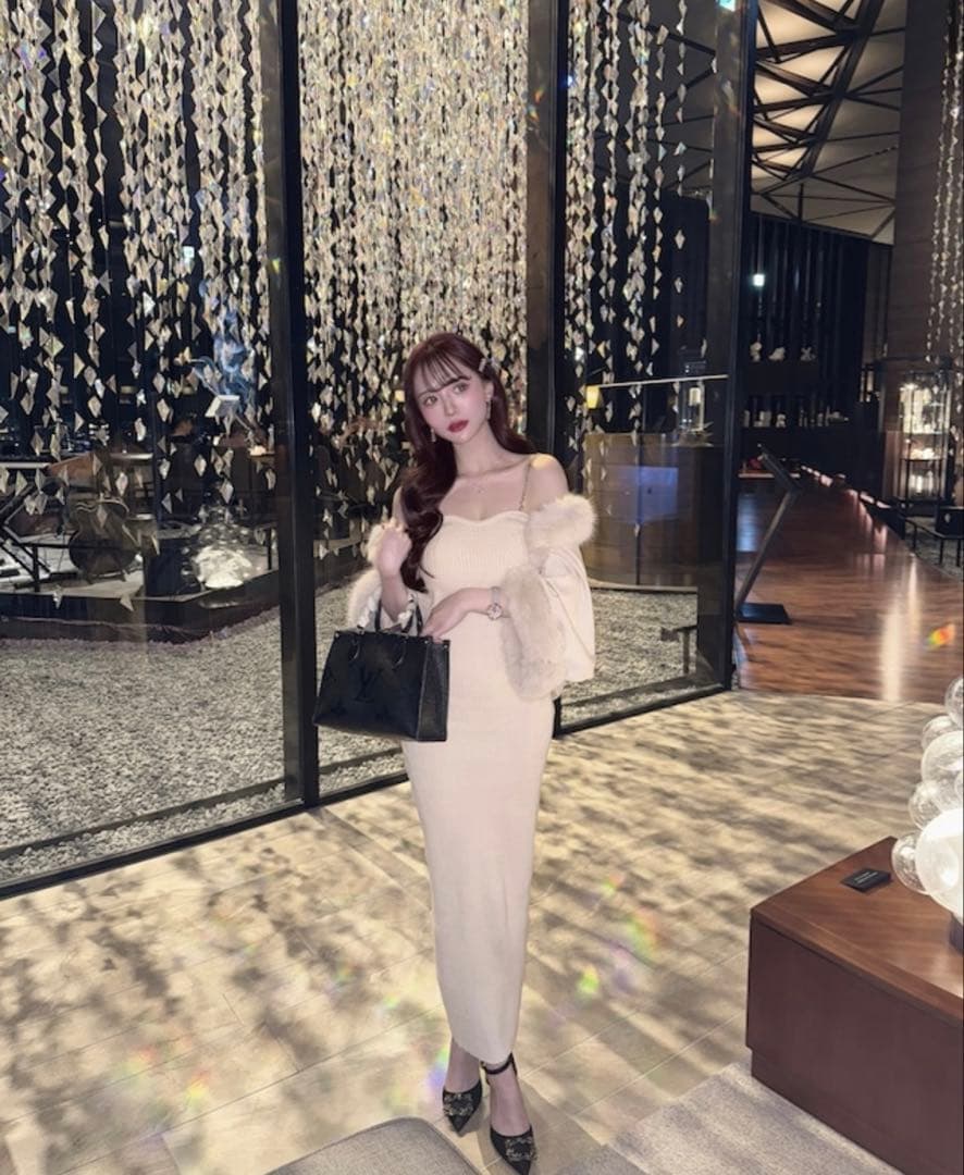 【即日発送】elmyu ファーポンチョカーデ×チェーンワンピset パーティー白