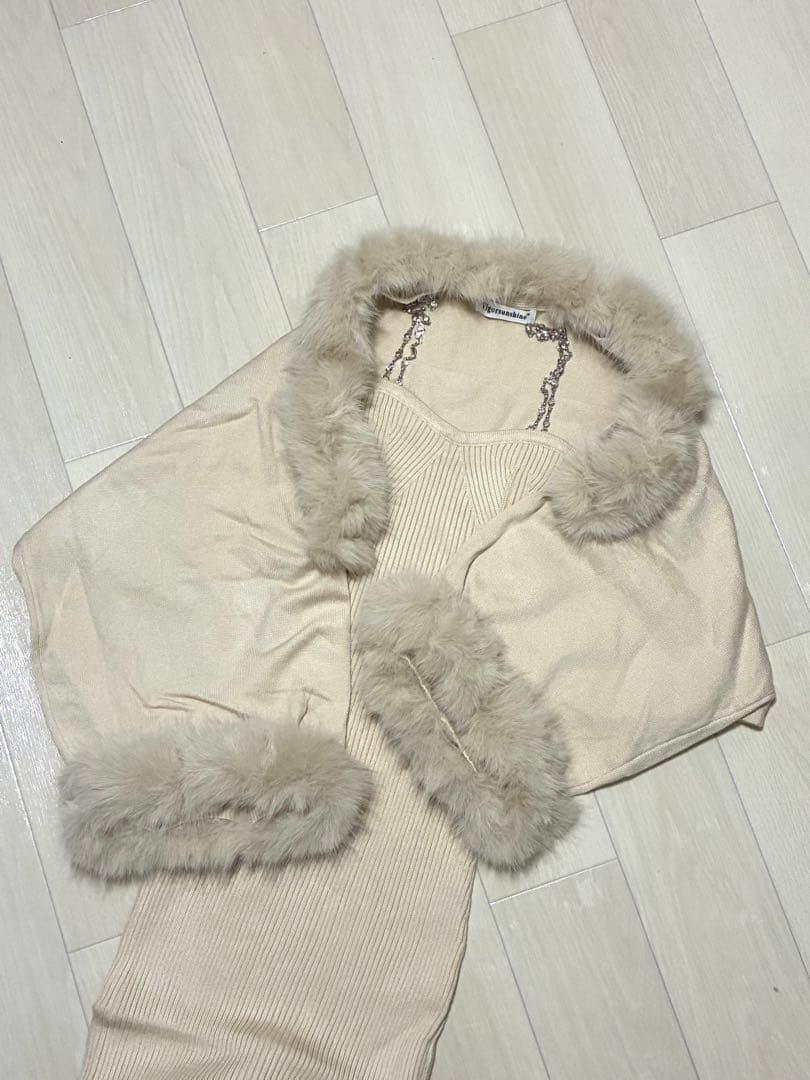 【即日発送】elmyu ファーポンチョカーデ×チェーンワンピset パーティー白