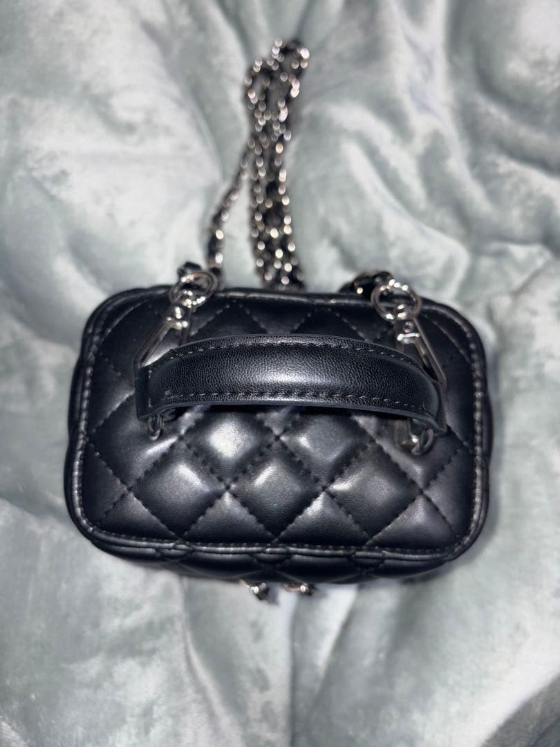 Darich キルティングスクエアミニバッグ シルバーパーツ