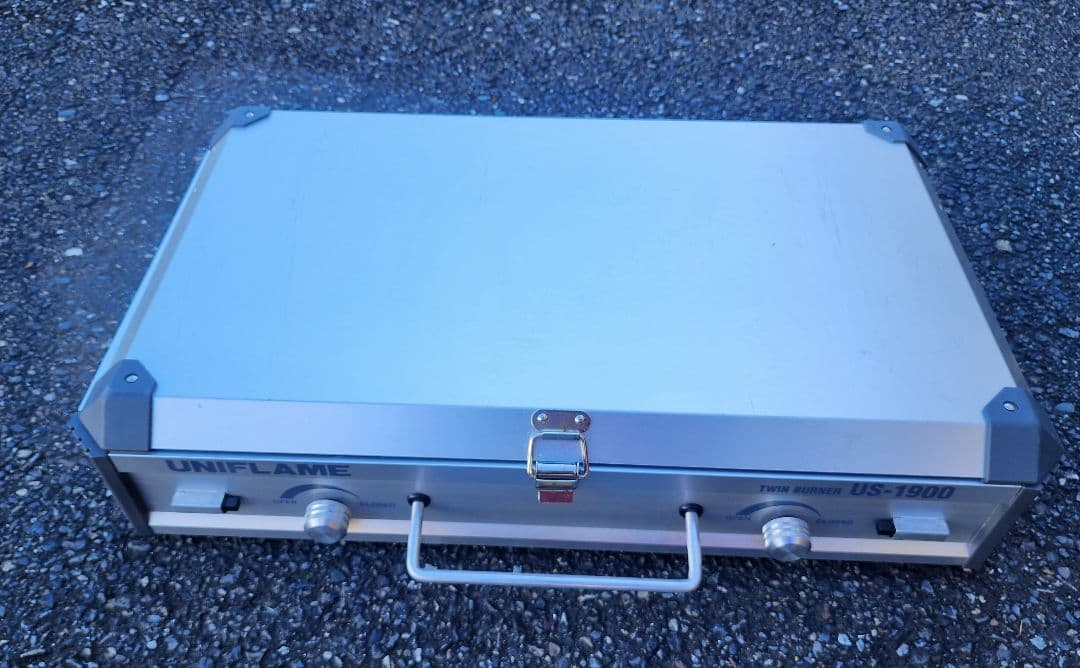 UNIFLAMEのツインバーナーUS-1900、キッチンスタンドⅡ セット