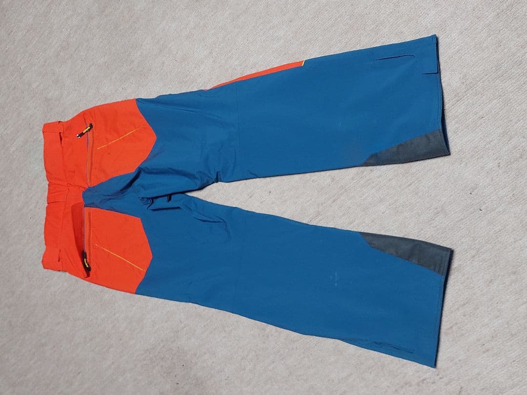 FRIBICE スキーウェア デモ