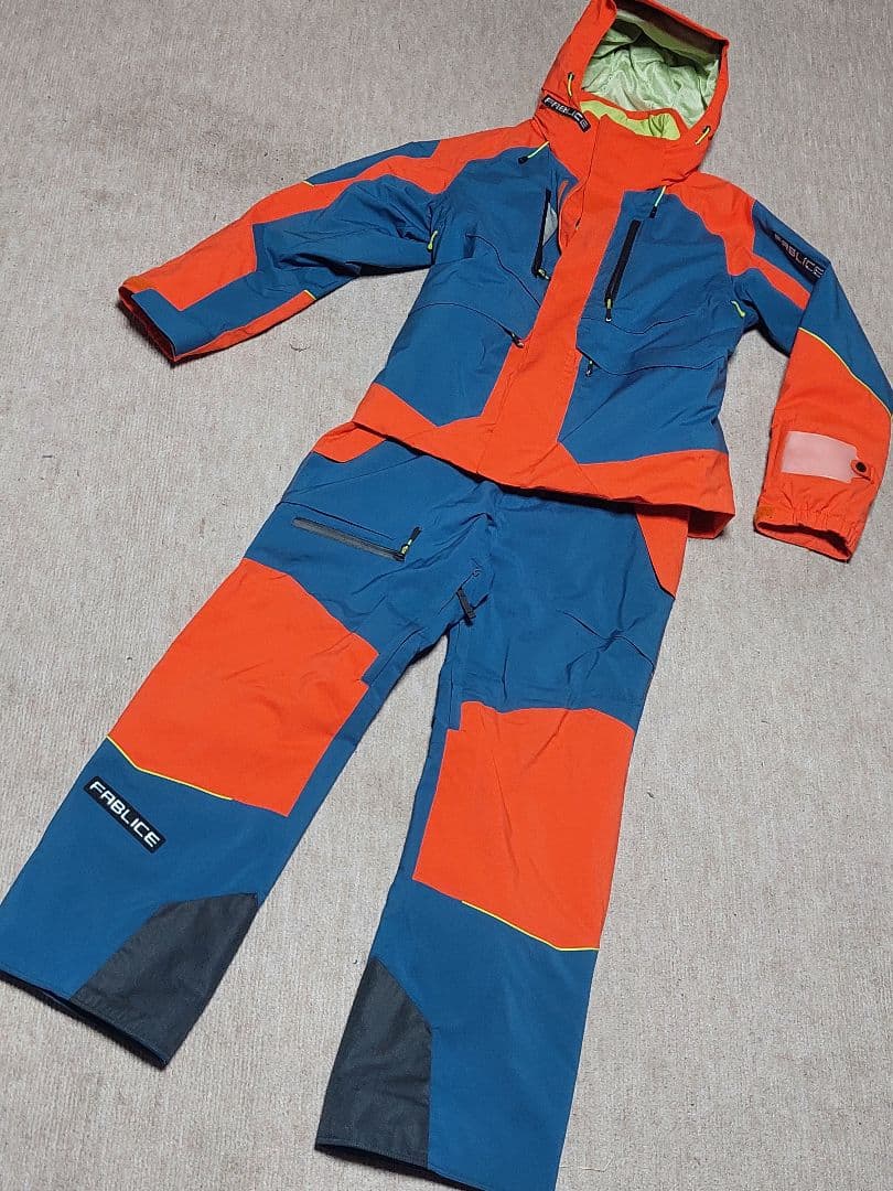 FRIBICE スキーウェア デモ