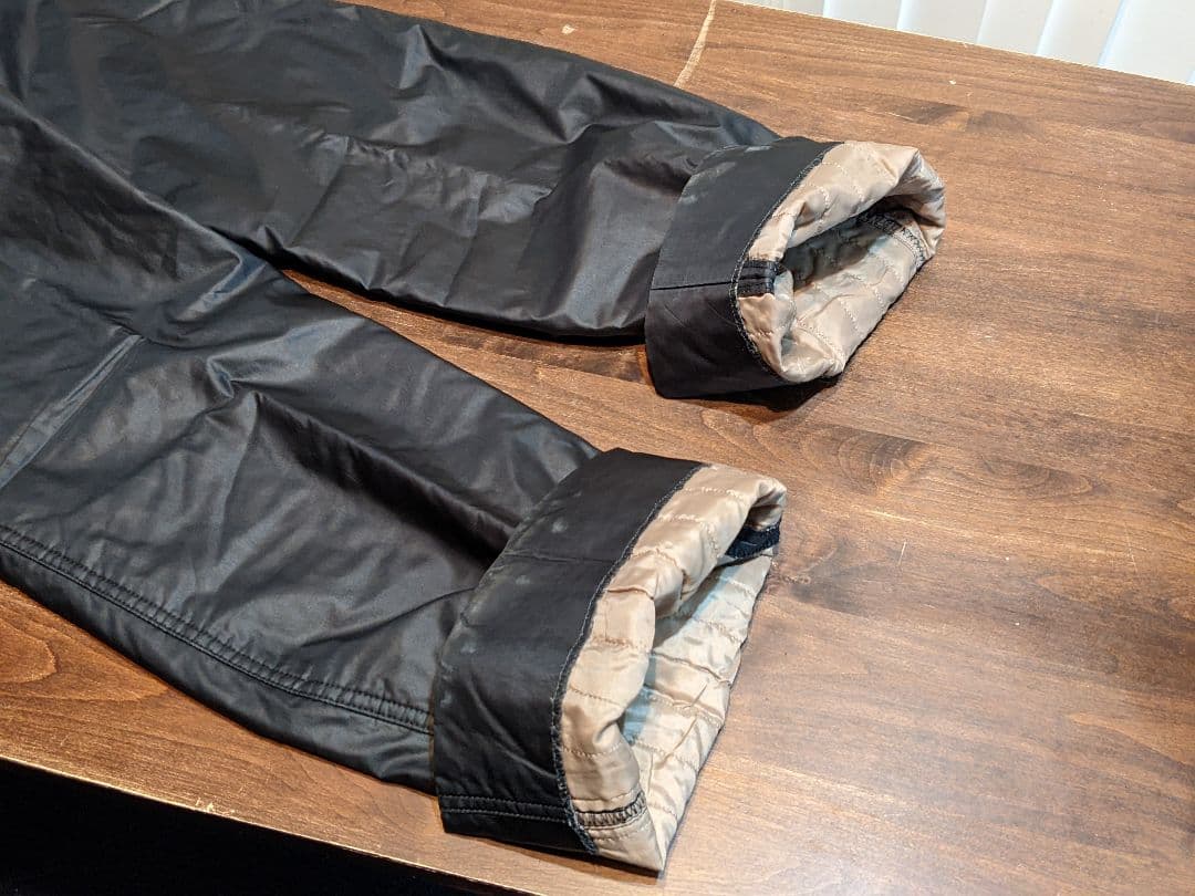 DOLCE　中綿　ダウン　系　ロングパンツ　ナイロン　保温　防寒　黒　　スポーツ