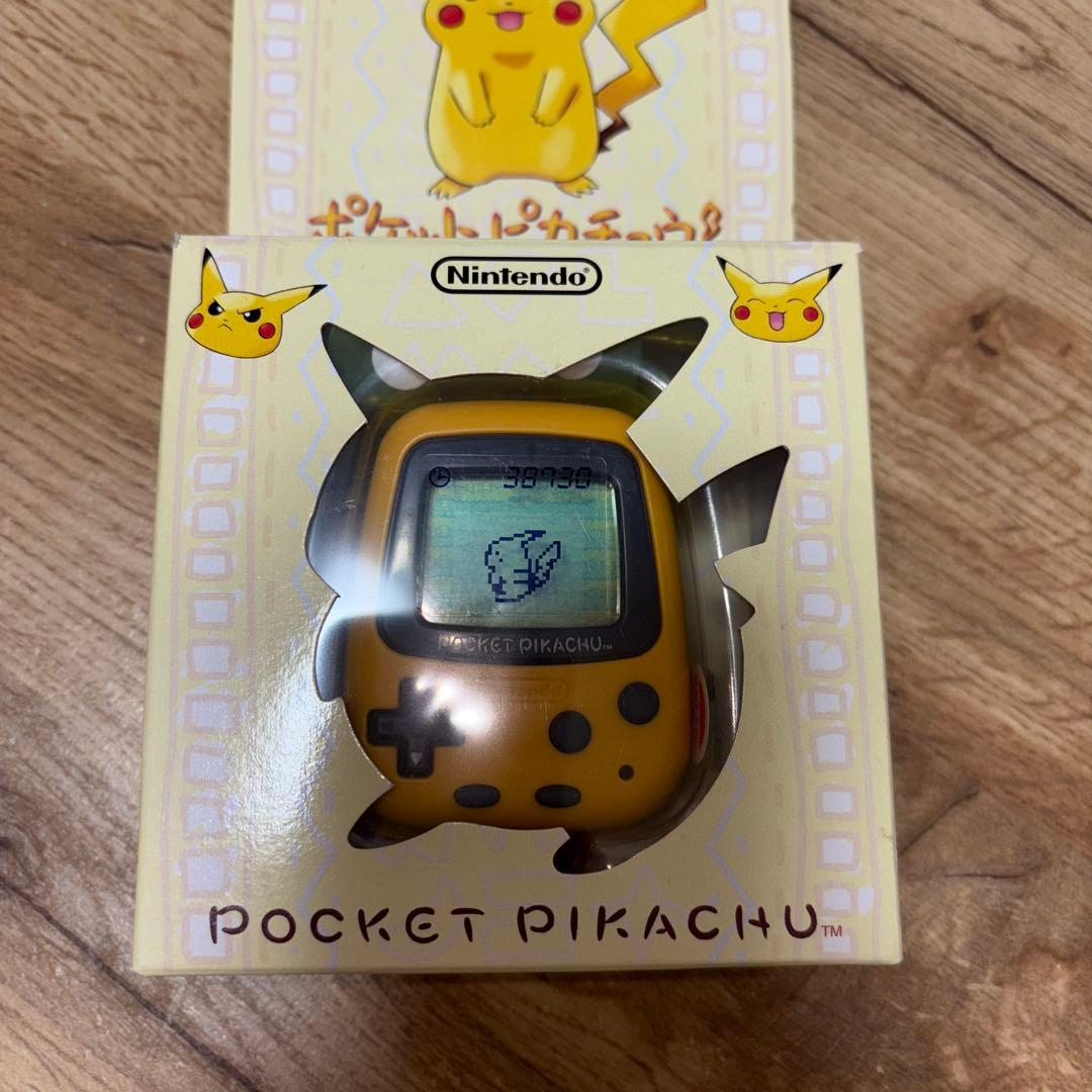 ポケットピカチュウ万歩計たまごっちセット！未開封品です。