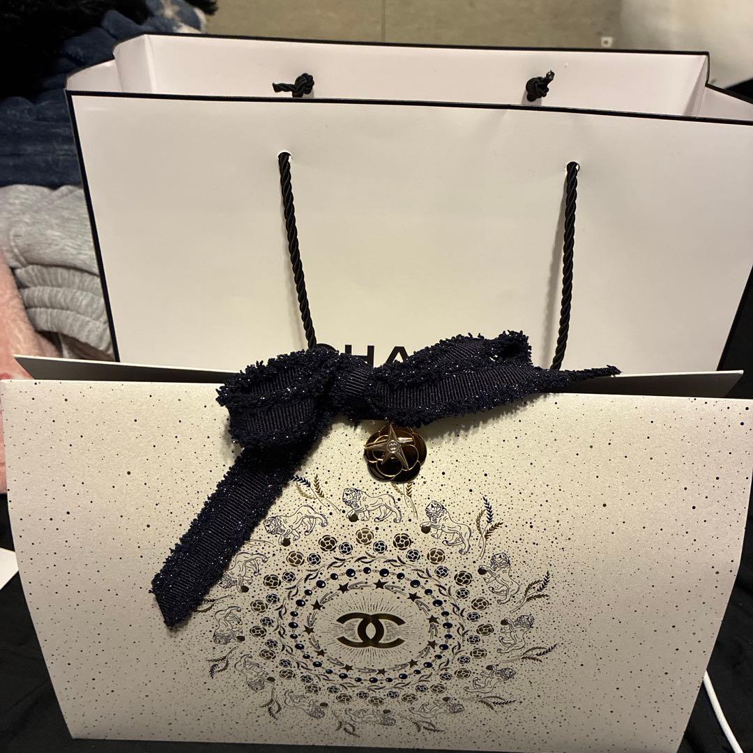 CHANELクリスマスコフレ2025 リップ アンド ネイル ケアセット