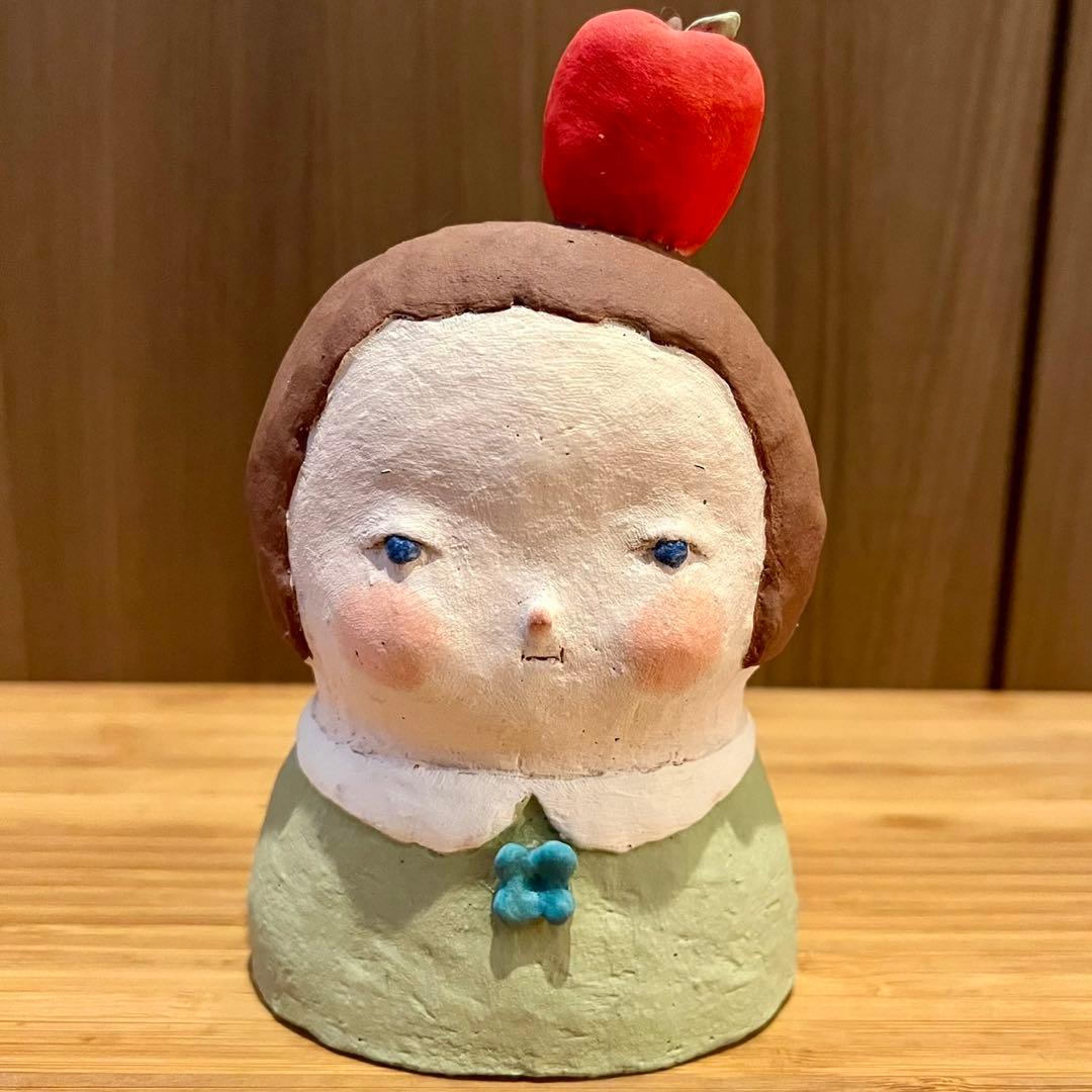【美品セット】鈴木佳世さんの人形型置物 りんご