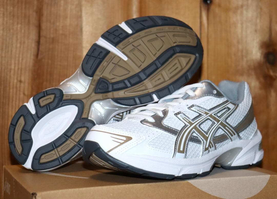 新品 ASICS GEL-1130 スニーカー 23.5cm Ⓗ