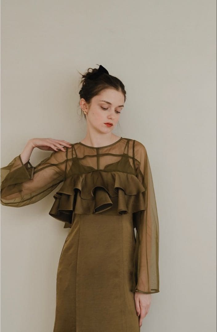 pinue オケージョンドレス