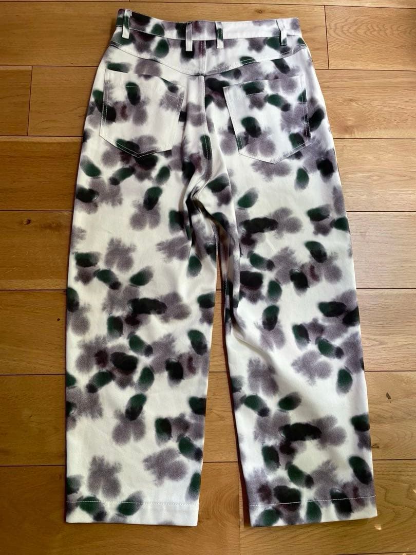 クリスチャンワイナンツ　パンツ　デニム　新品未使用　　36 タグ付