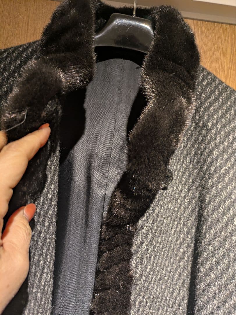 カシミア100%✕ミンクトリム!本物保証　タグ付¥158000 Fサイズ