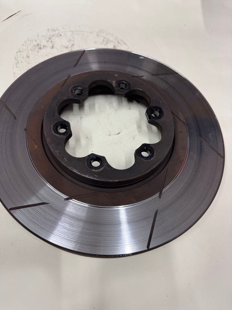 希少品ハイエース 200系 325mm ビッグローターキット